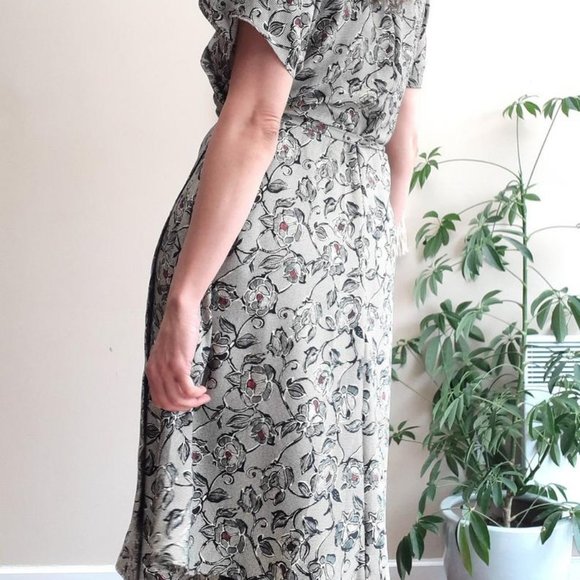 Vintage floral wrap dress - Picture 5 of 6